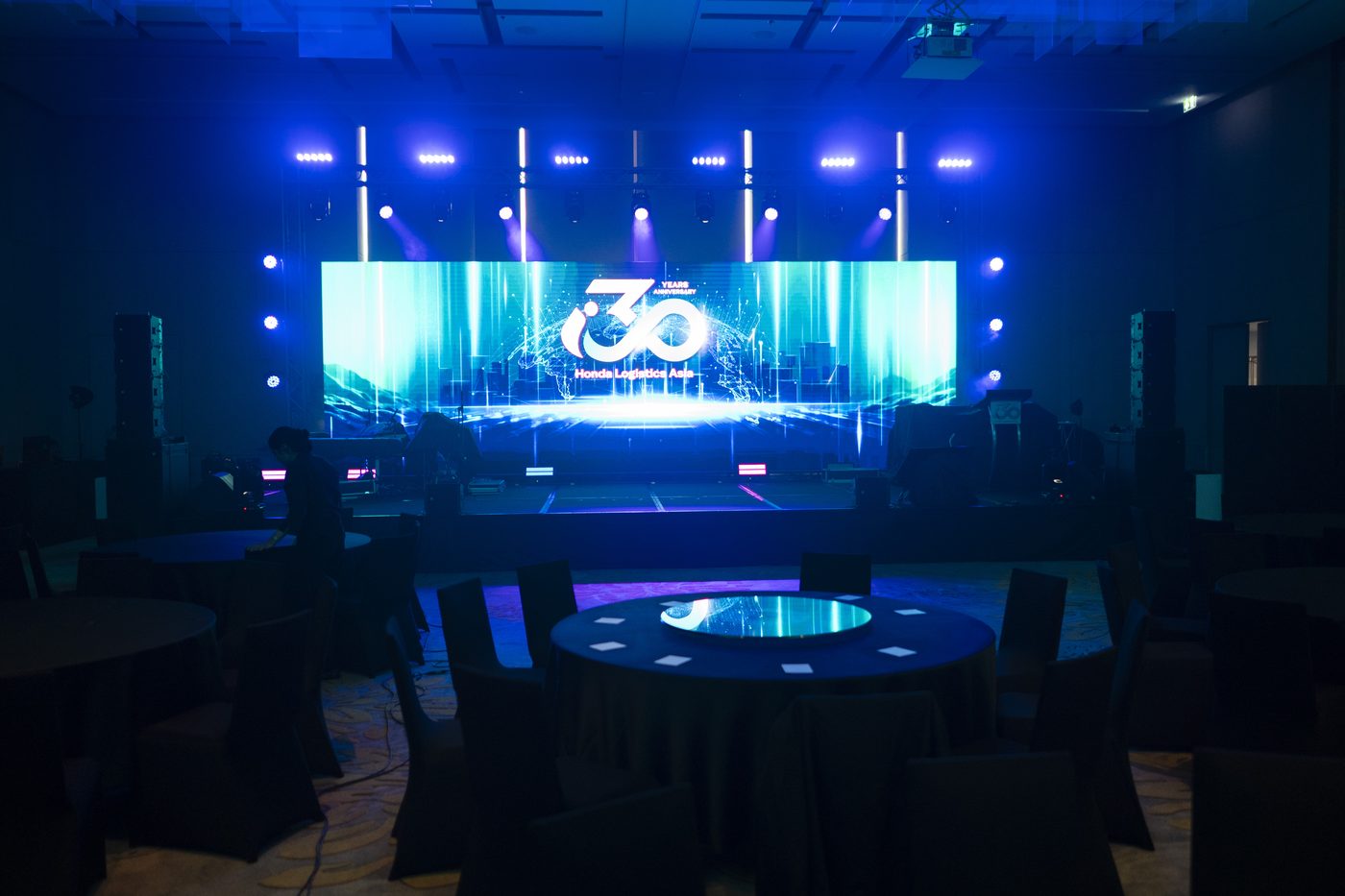Guest networking area